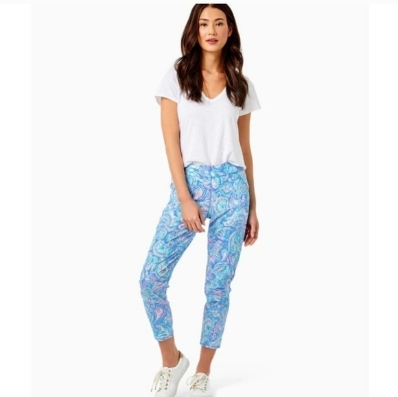 NWT Lilly Pulitzer UPF 50 Luxletic 28" Run Around Pants Zanzibar Blue Fish Kiss - Picture 1 of 5